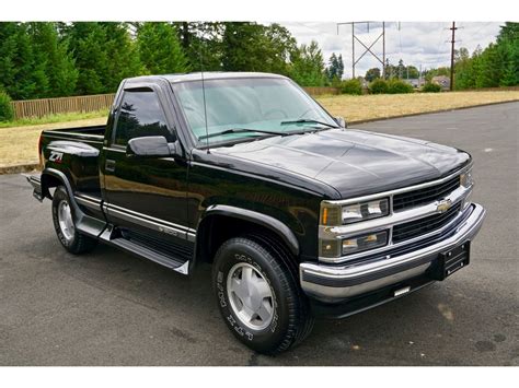 Our <strong>trucks</strong> are priced to <strong>sell</strong>! Make sure to look for our "New-in-Stock" <strong>trucks</strong> fresh from the rental fleet. . Used trucks for sale in houston texas under 10000